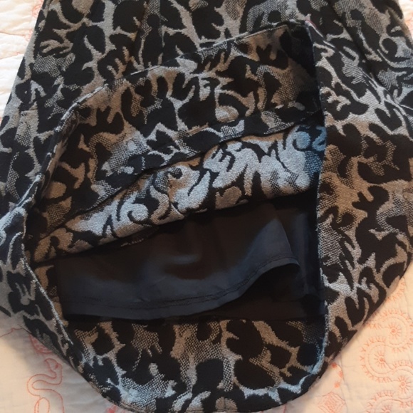 High waist winter skirt - Covet sz S - Picture 6 of 6